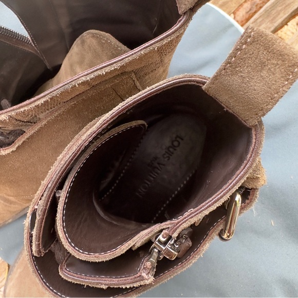 Authentic Louis Vuitton combat  Boots - Picture 6 of 10